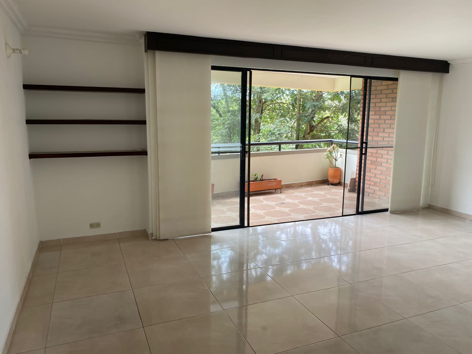 Apartamento en U.R. La Siembra – El Ingenio — foto 1